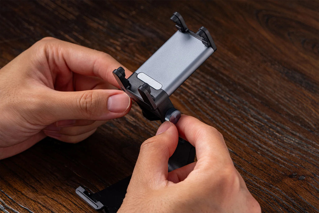 8BitDo Phone Clip Stand for Xbox, Pro 2, SN30 Pro, Ultimate 2