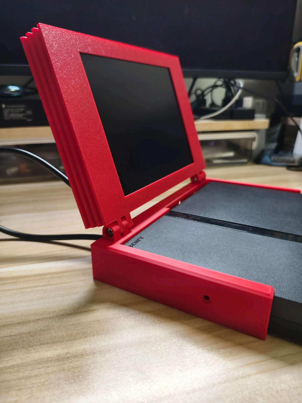 8-inch Portable Mini LCD Monitor for PS2 Slim, Stereo Speaker